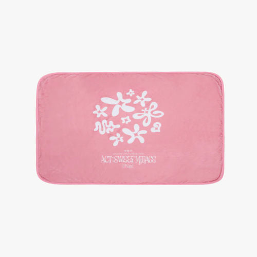 TXT - WORLD TOUR ACT SWEET MIRAGE FINALE OFFICIAL MD BLANKET (PINK)